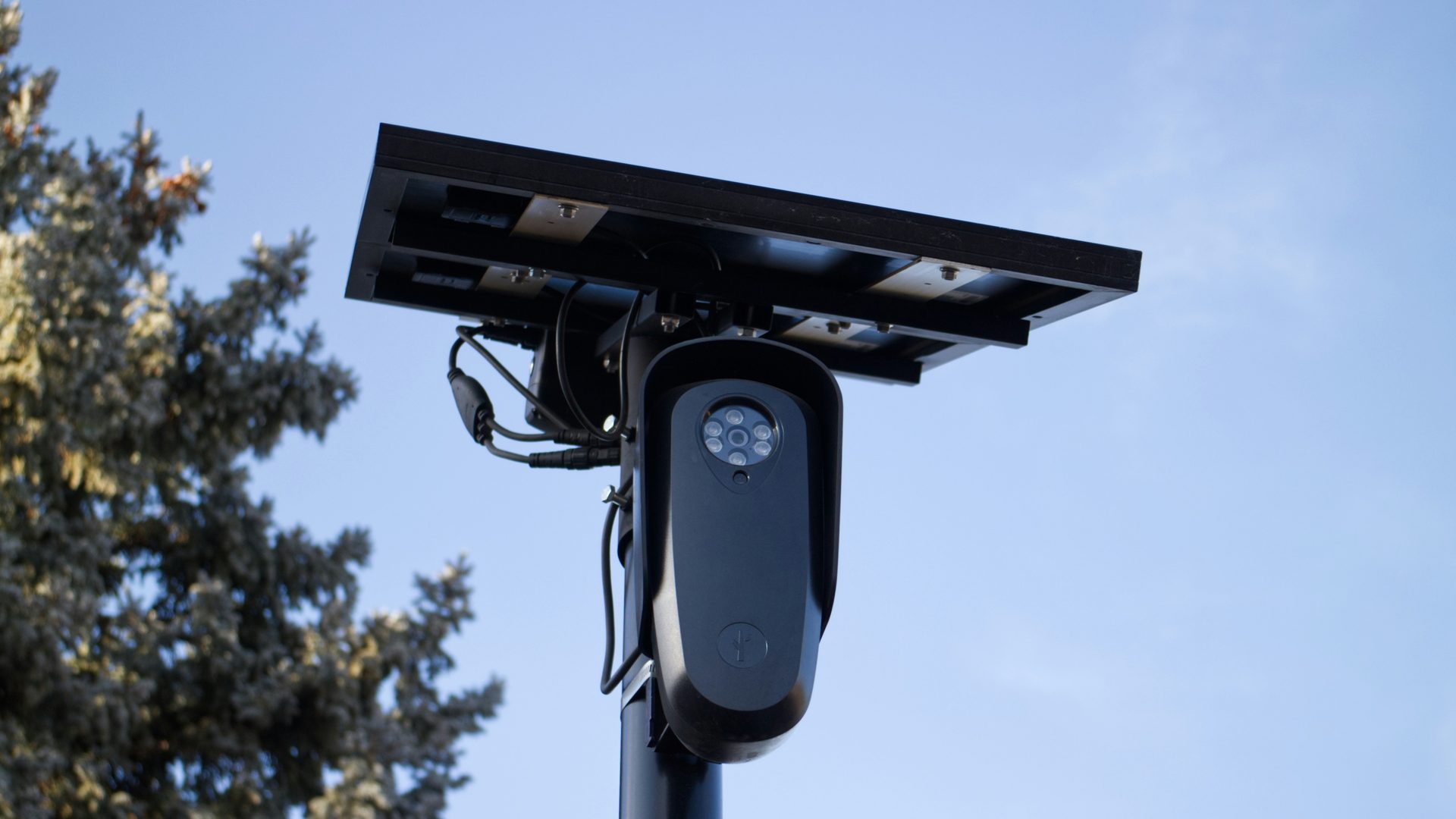 AI Solar Security Cameras